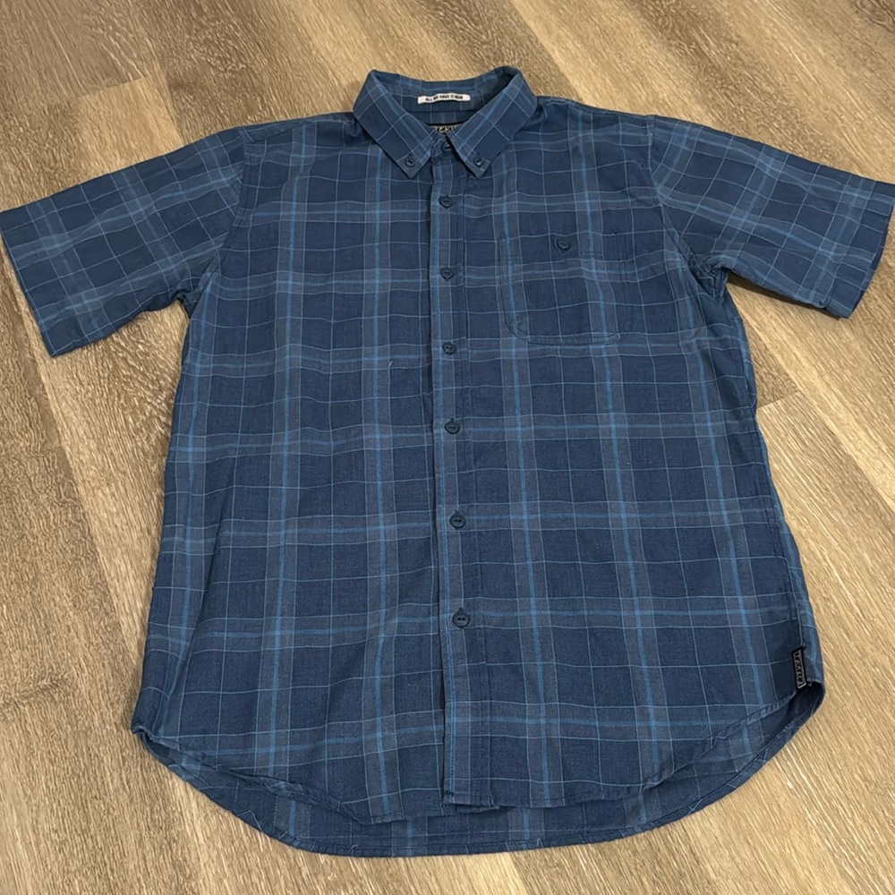 Like 🆕 Ezekiel Men’s Button Down Shirt Adult Small